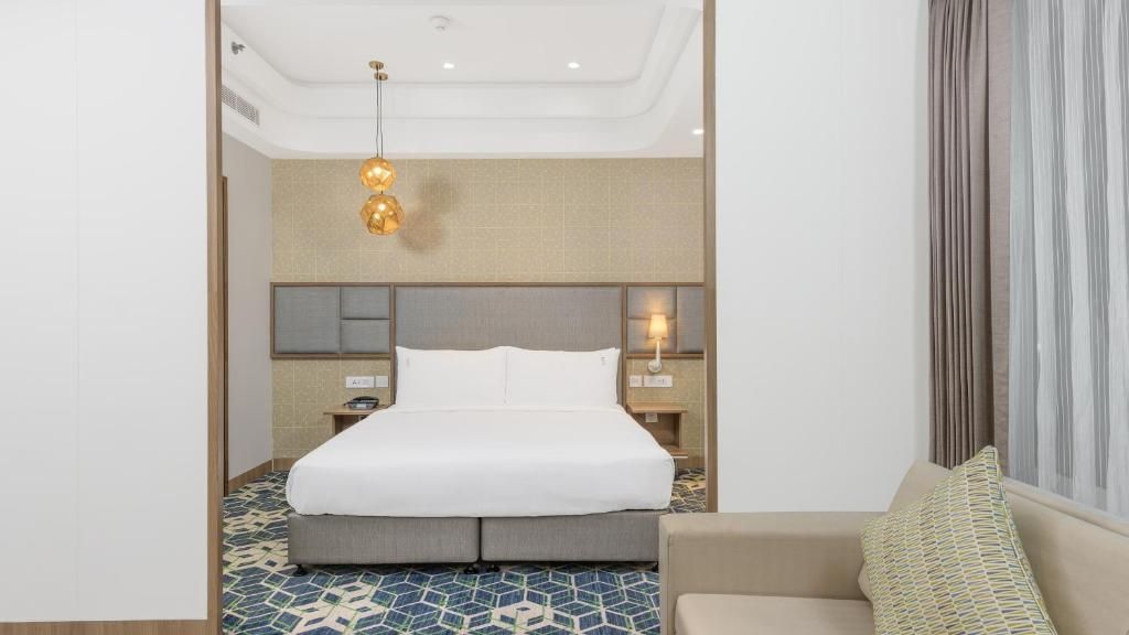 SUITE KING BED DOUBLE BED WITH BALCONY