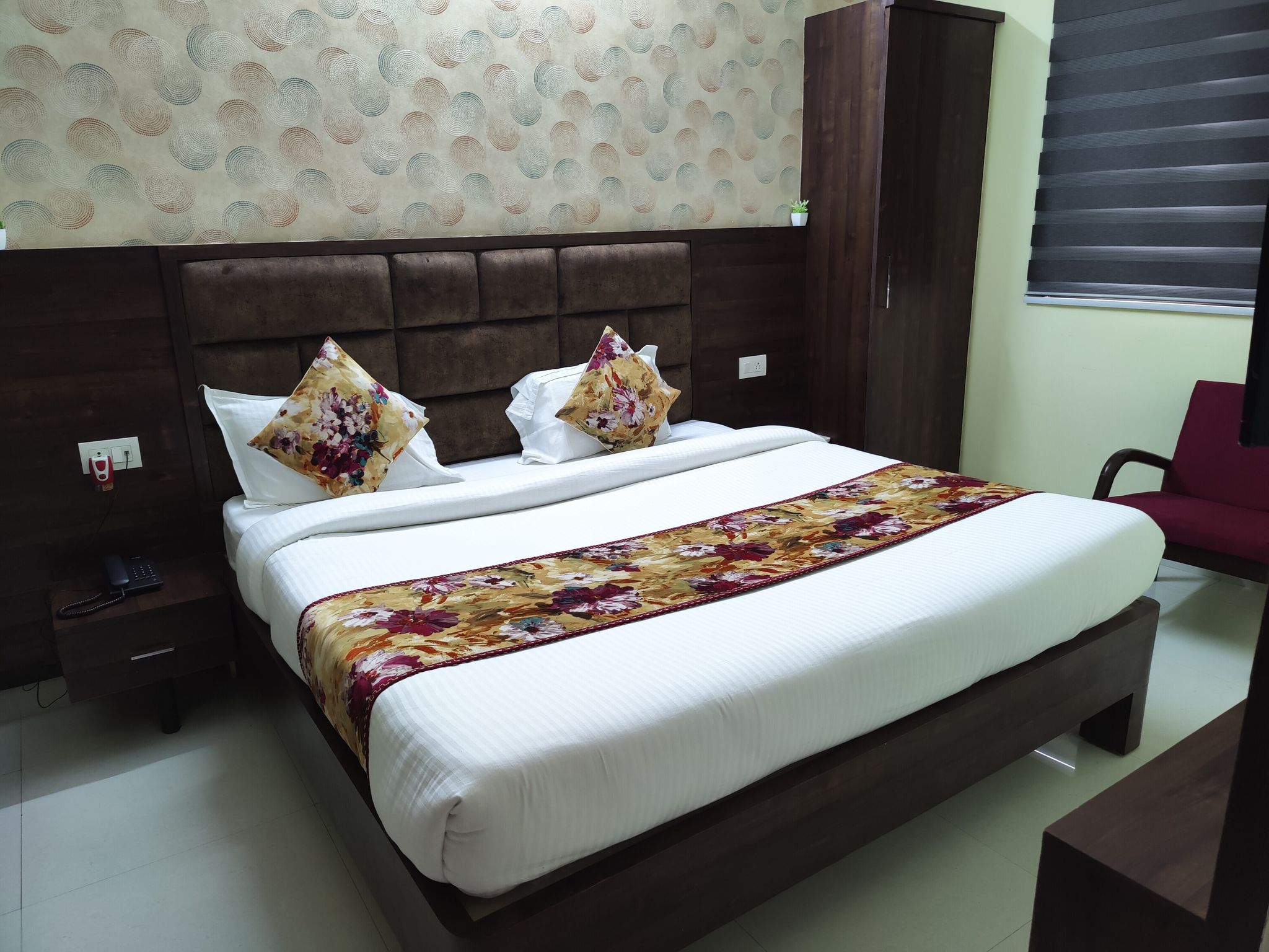 Satyadeep Inn Deluxe Room 7