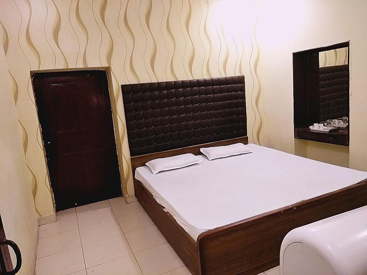 Single Bed in Two Bedded Male Dormitory Room