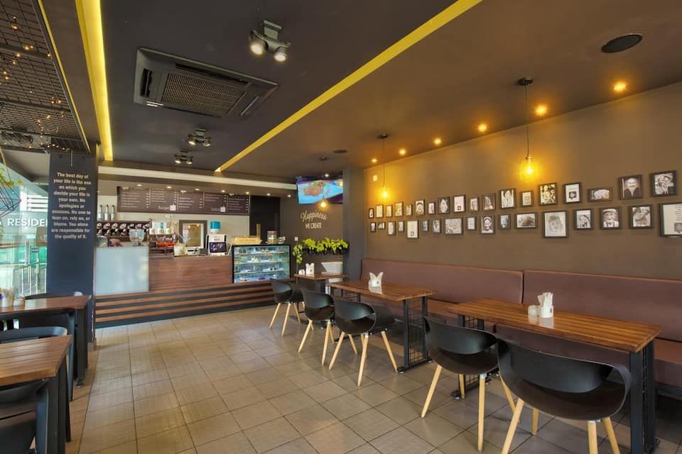 Food & Dining