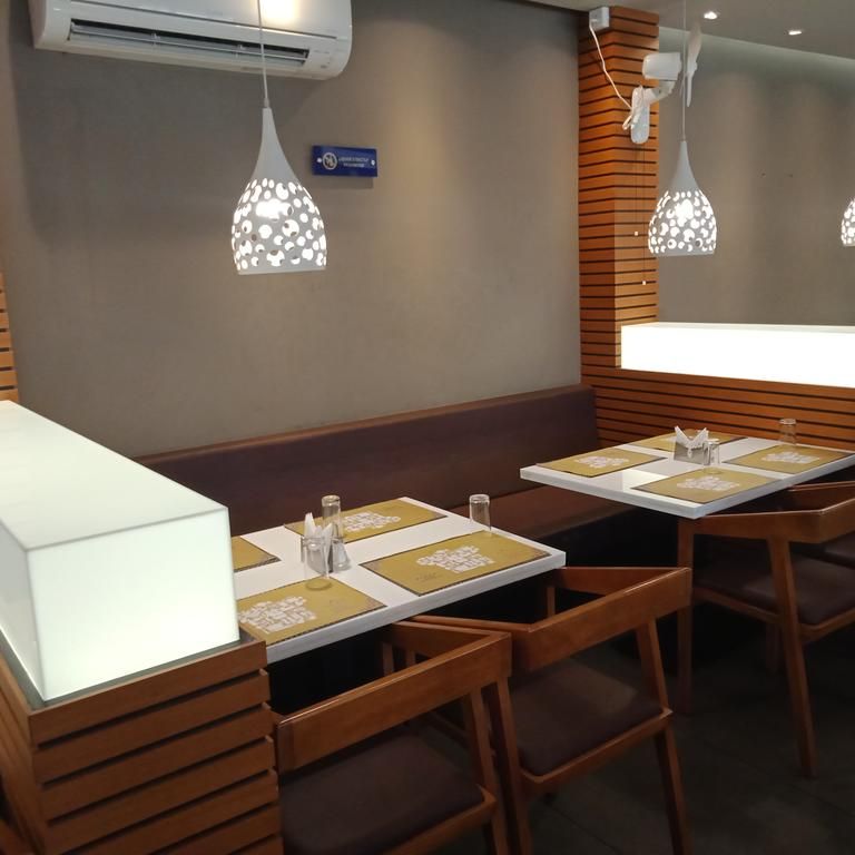 Food & Dining