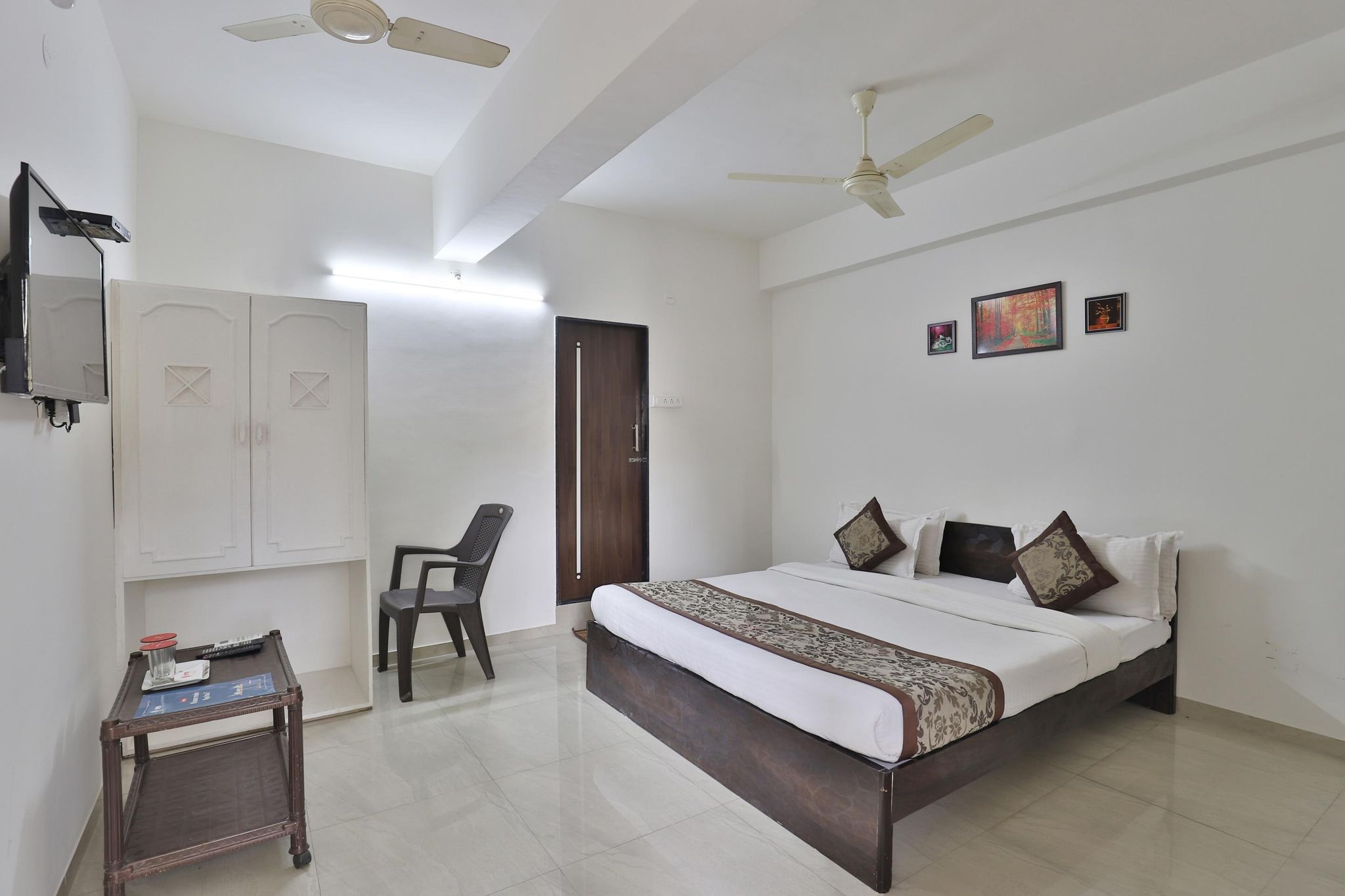 Deluxe Split AC Room