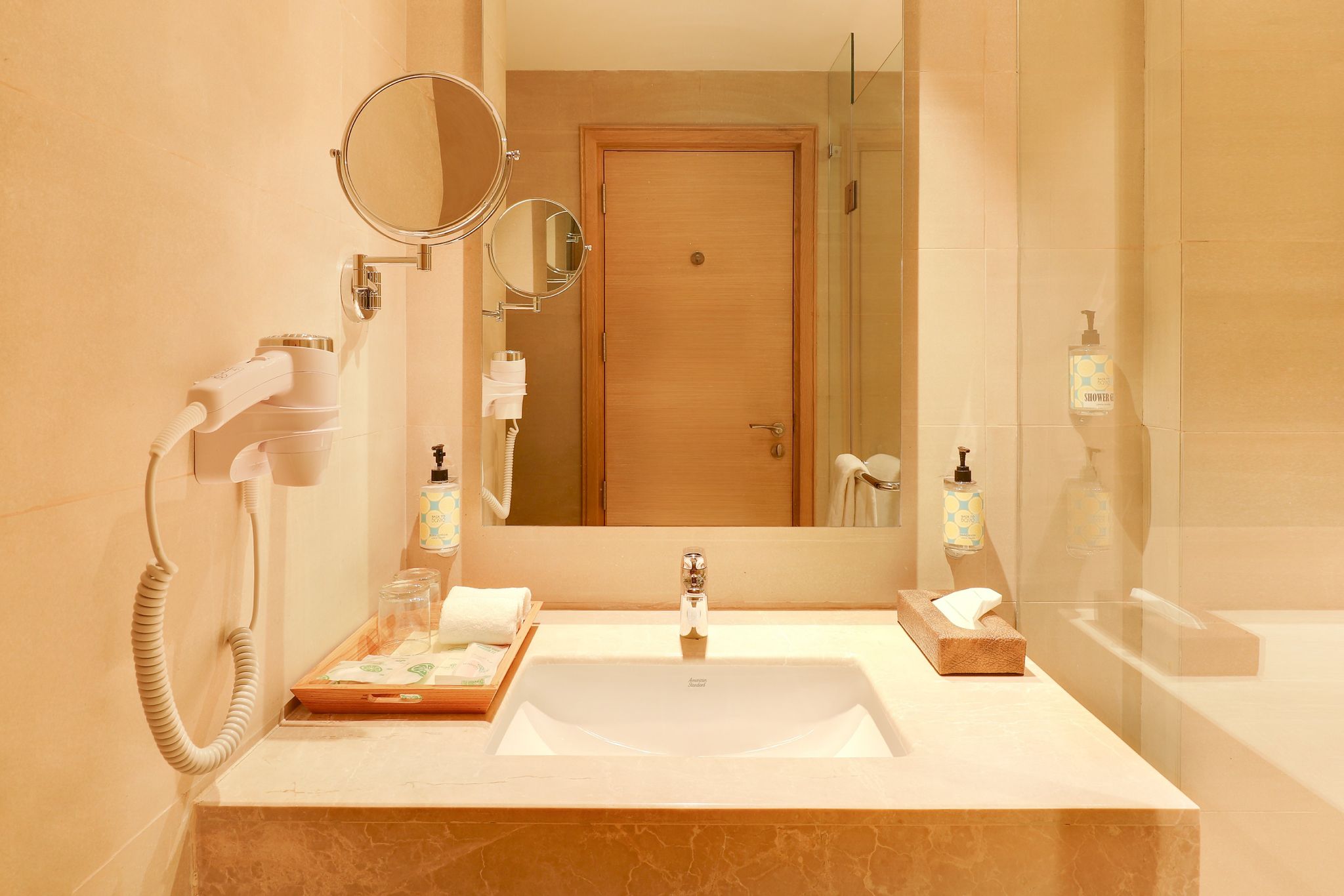 Lemon Tree Hotel,Jhansi Deluxe King Room 8