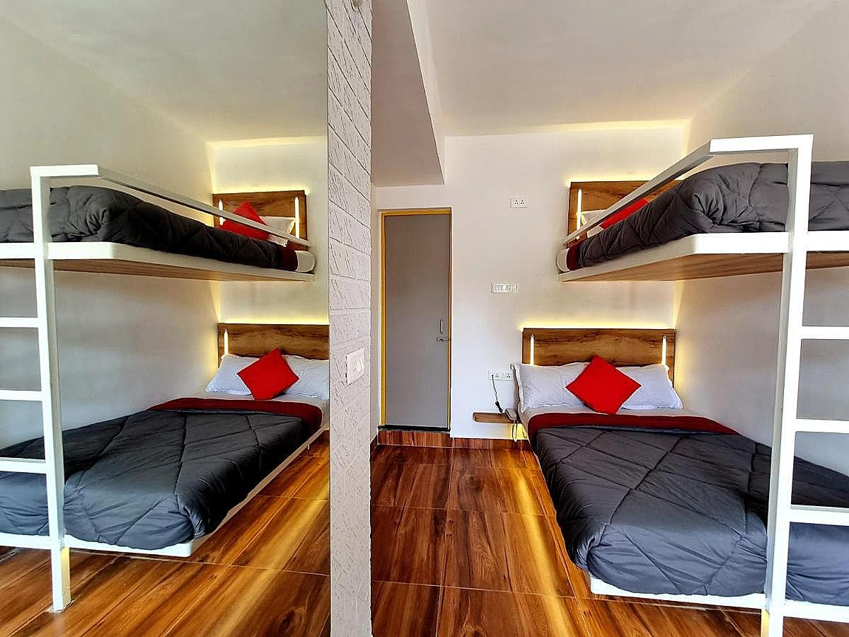 Hotel Stay Inn Nest Deluxe Bunk Bed