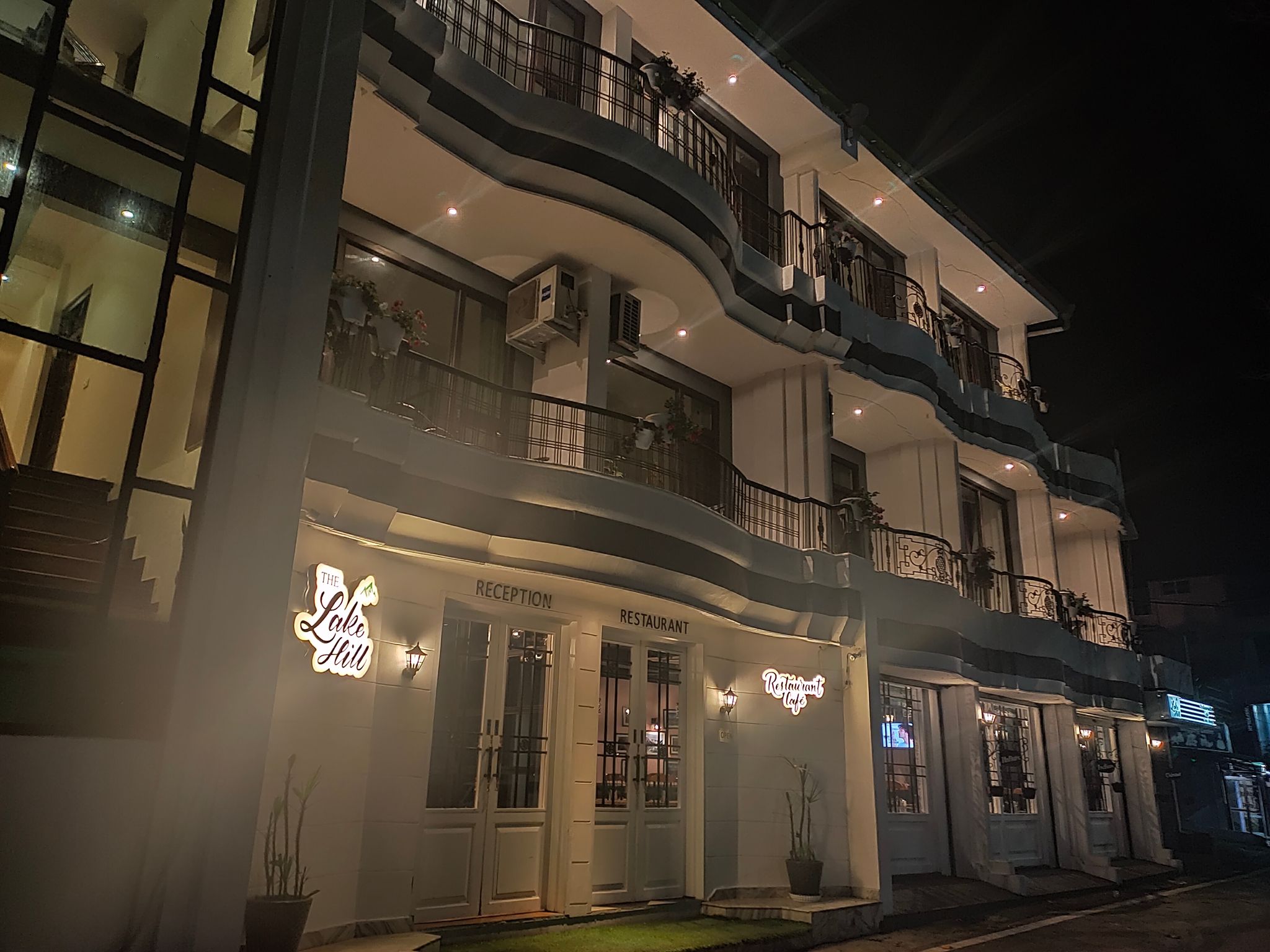 undefined The Lake Hill - A Lake side 8