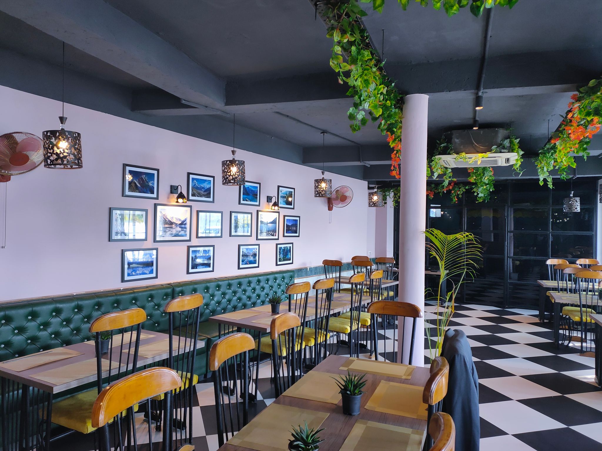 Food & Dining