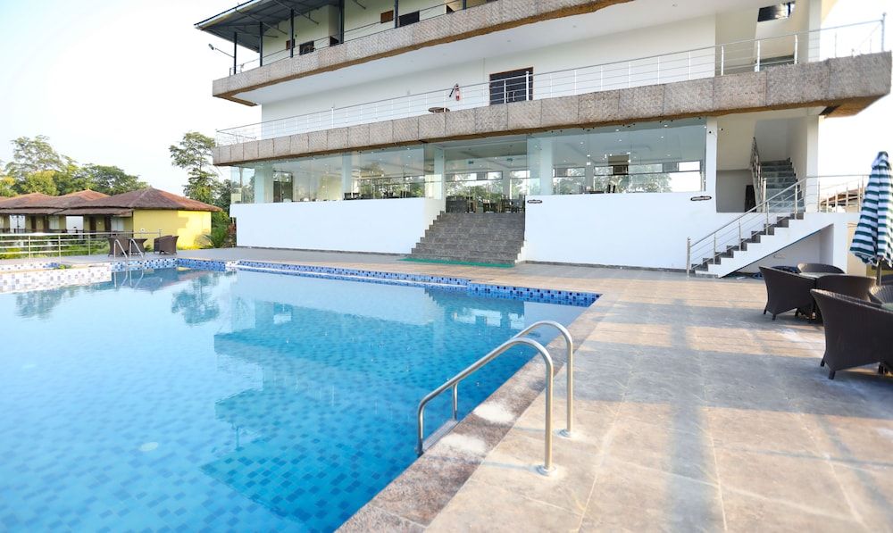 undefined Treebo Tigers Pug Marks 6