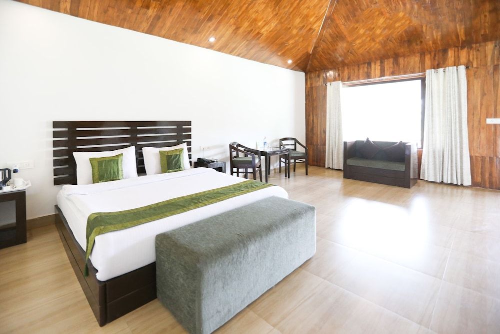 undefined Treebo Tigers Pug Marks 9