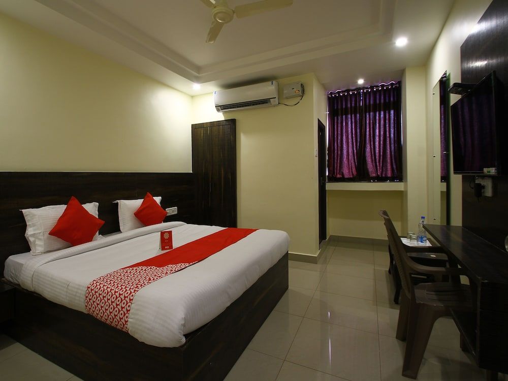 OYO 11938 Mitra Residency Double or Twin Room 7