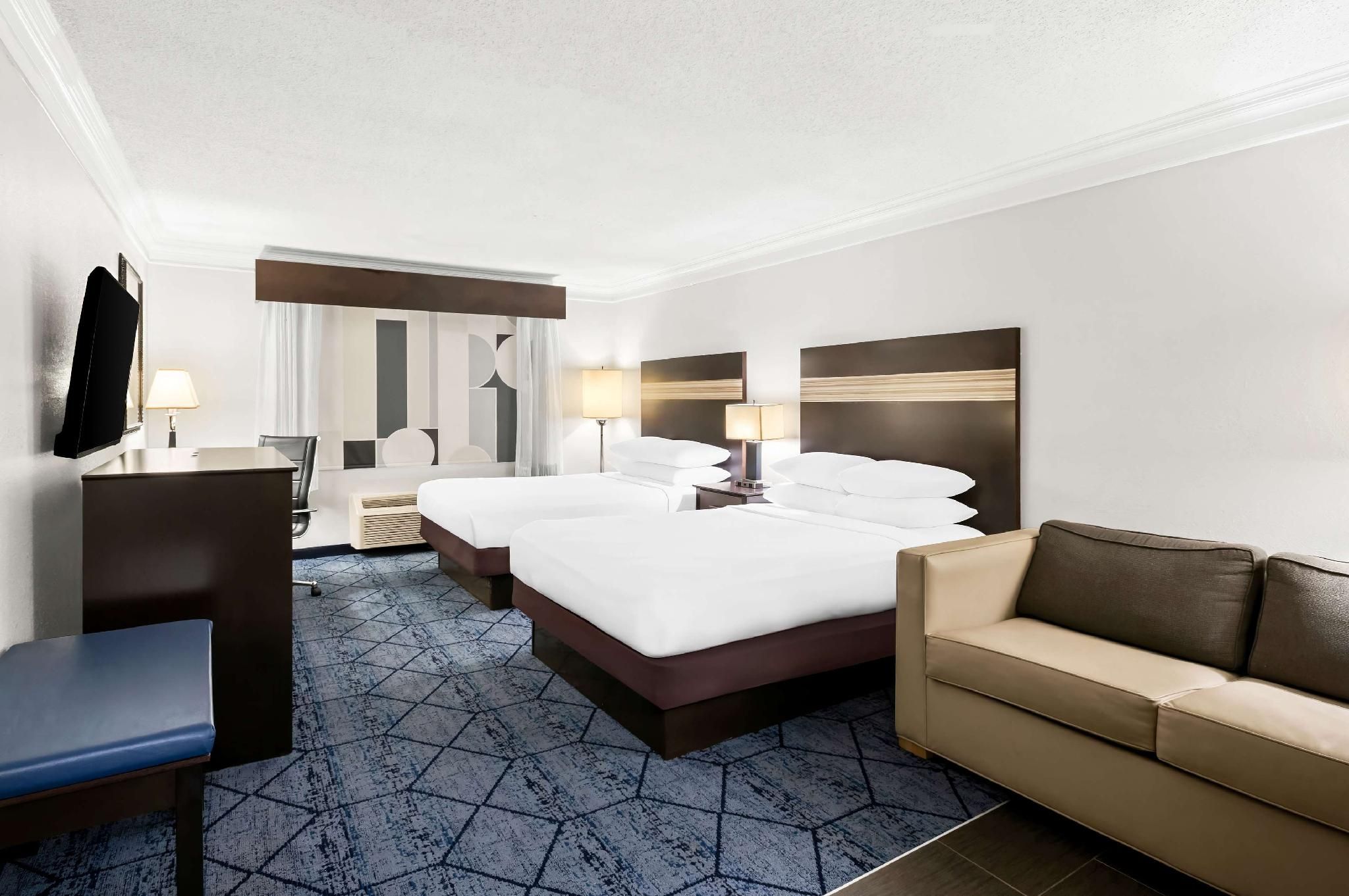 Best Western Slidell Hotel Accessibility - Suite - 2 Queen Beds, Bathtub, Sofabed, Nonsmoking