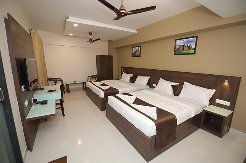 Suite Room With 2 King Bed