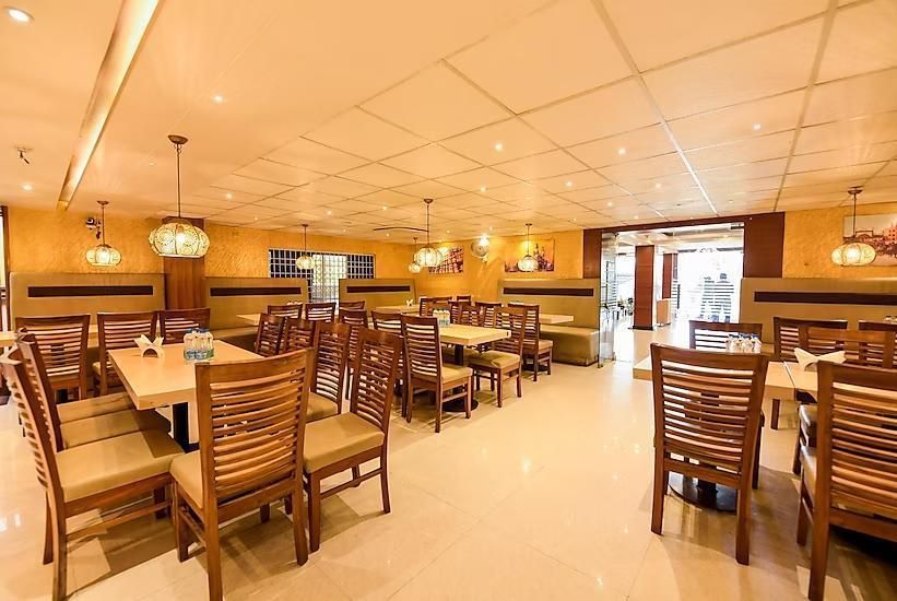 undefined Hotel Golden Castle 4