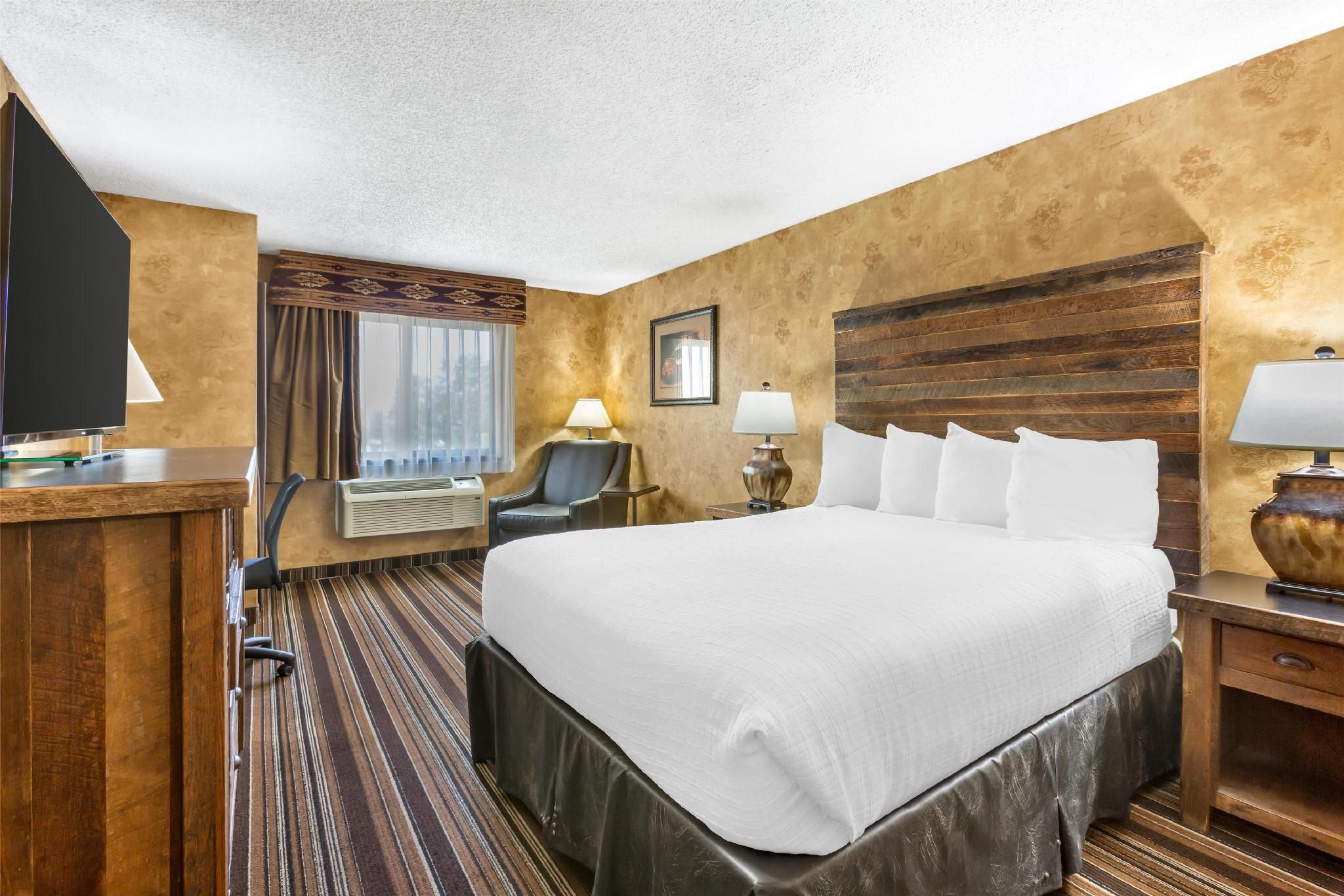 Accessibility - 1 Queen Bed, Roll-in Shower, Nonsmoking