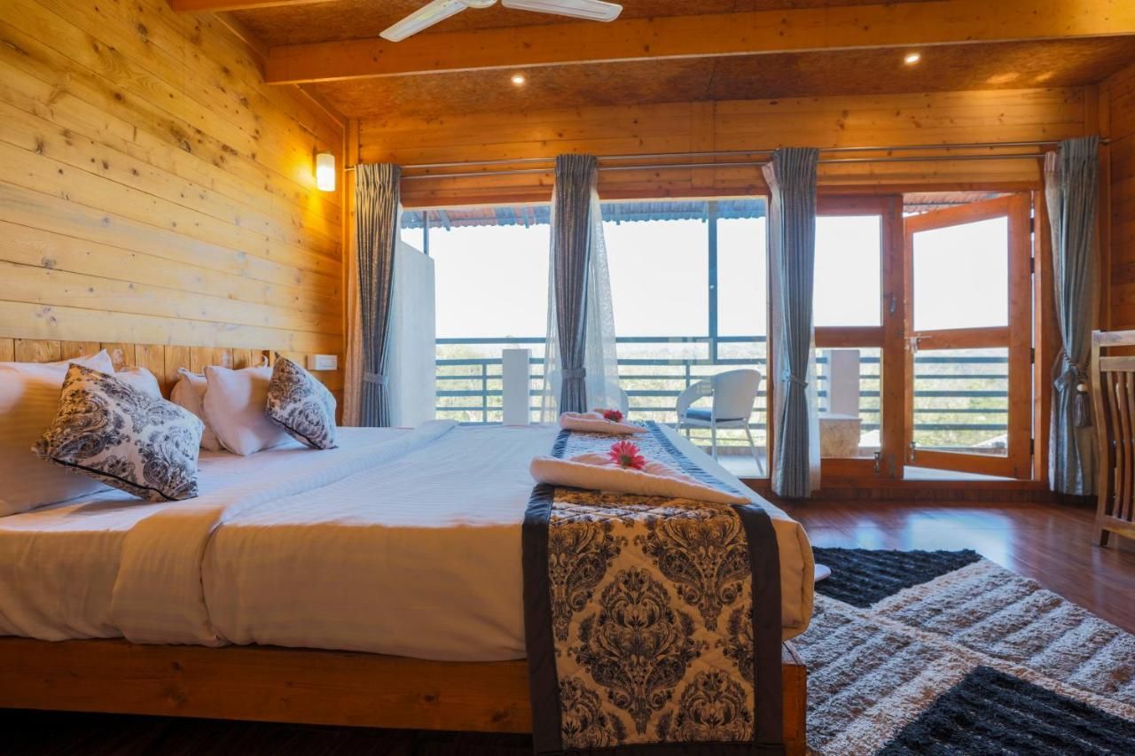 The Blossom Resort Studio with Mountain View 4