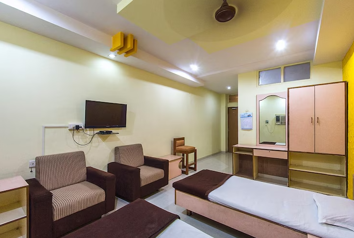 Hotel Uma Executive Deluxe Non AC Room 2