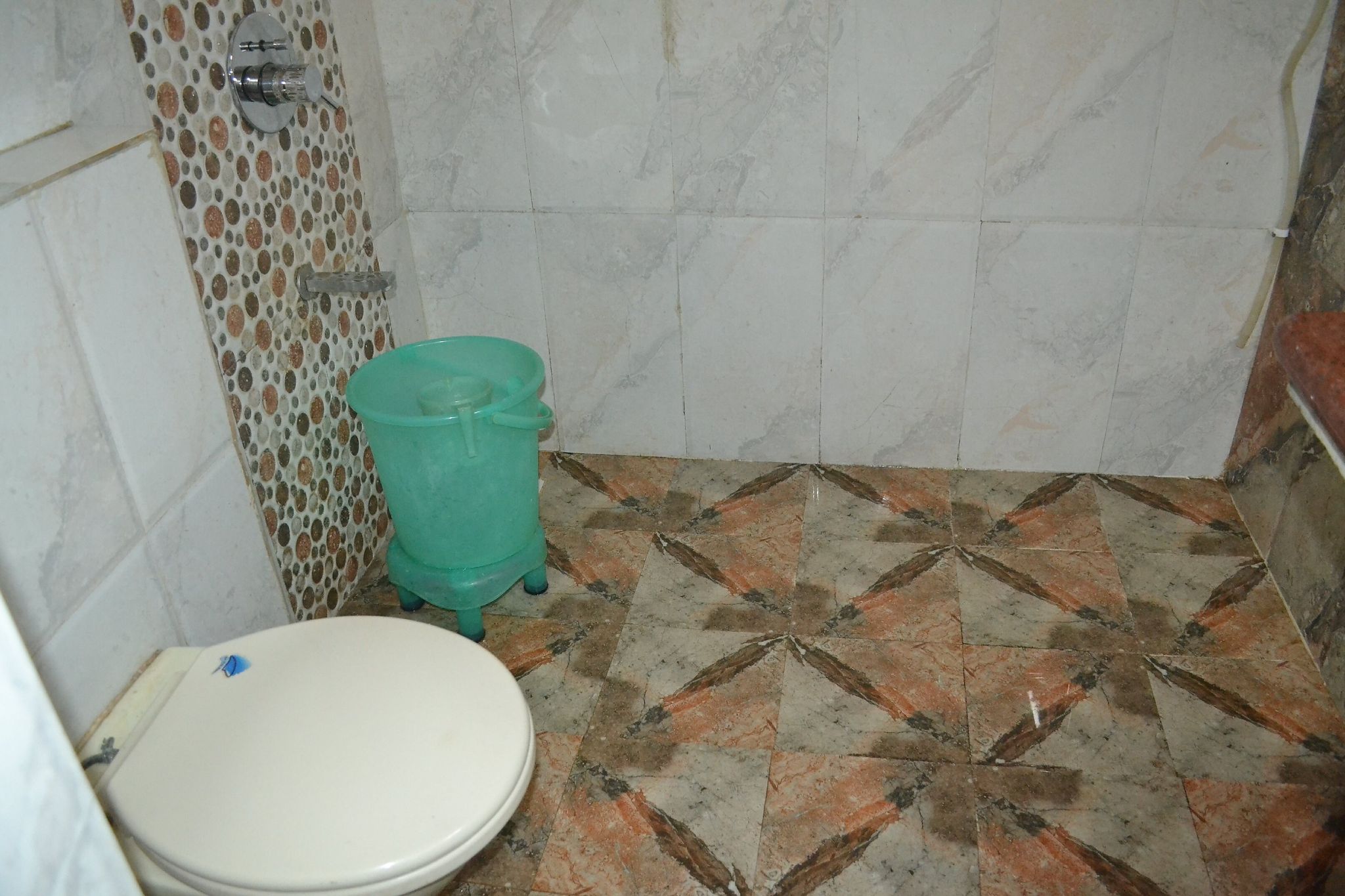 Hotel Always Welcome By SAH Deluxe AC 18