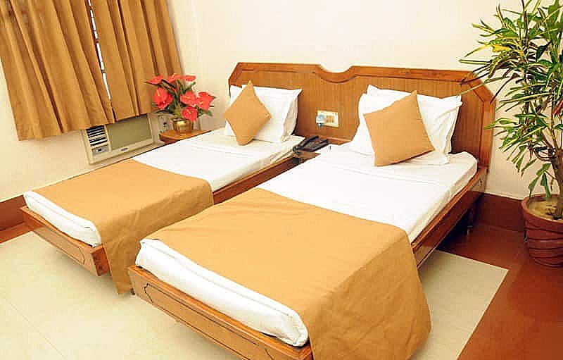 undefined Hotel Blue Wheel 5