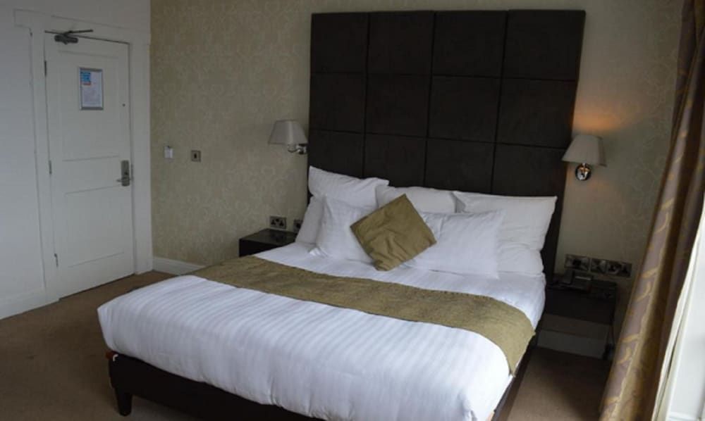 The Cliff Hotel Double Room (Single Use) 2