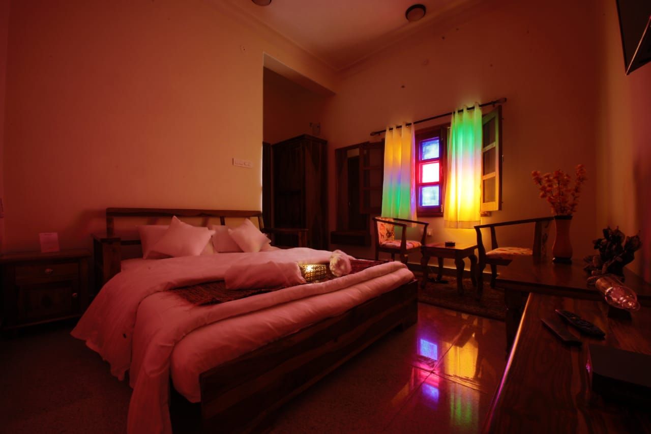 Hotel Rajasi Deluxe Room 2