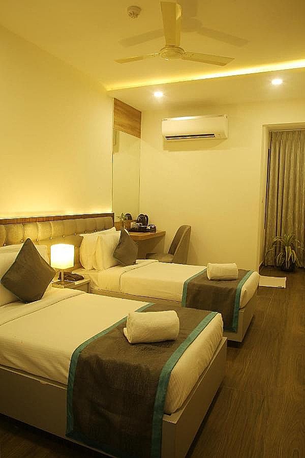 Superior LUXURY Twin Room