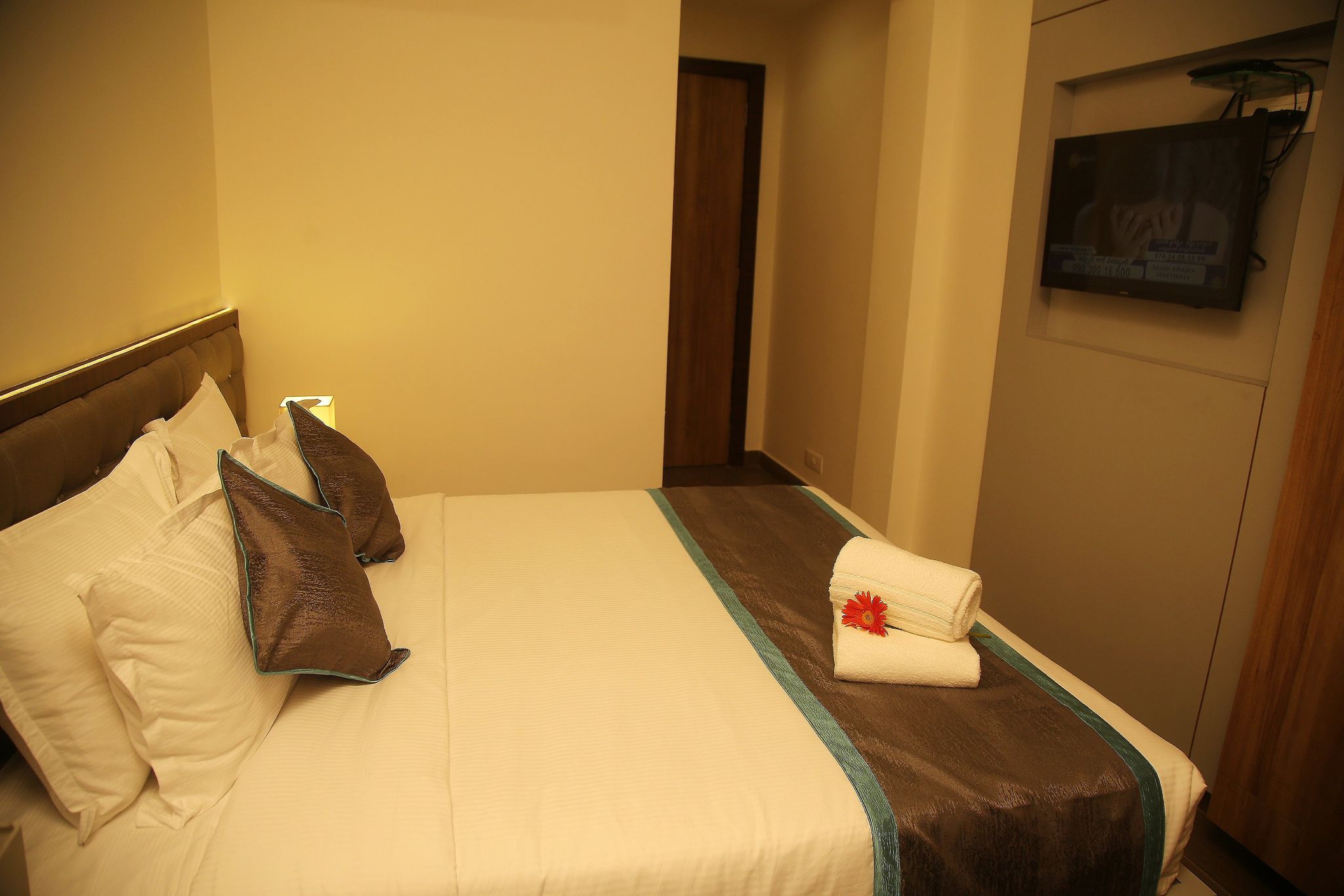 PARK IRIS HOTELS  - MG Road Standard Single Room 6