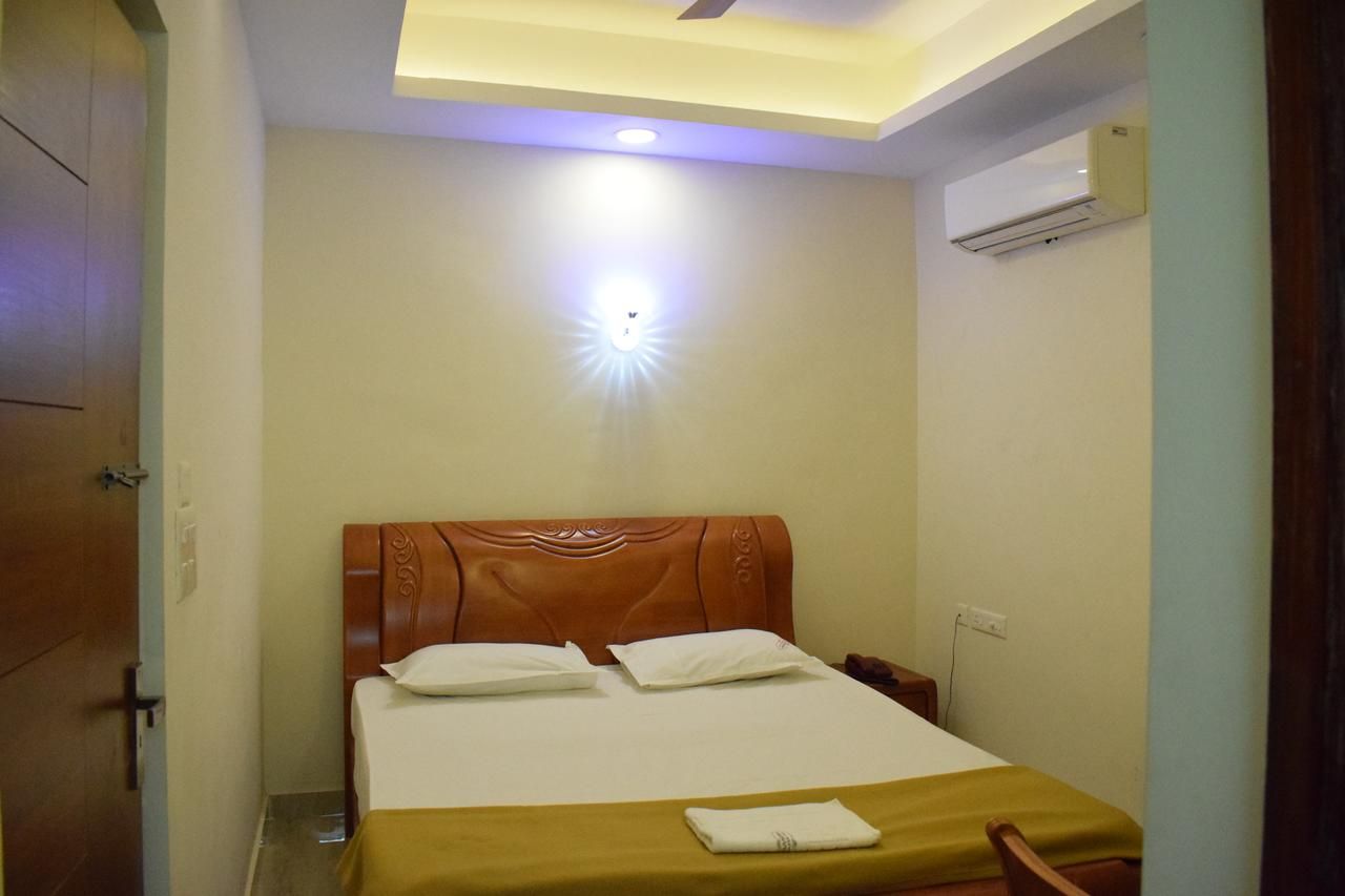 Sri Ganesh Mahal Guest House Standard Double Ac Room 2