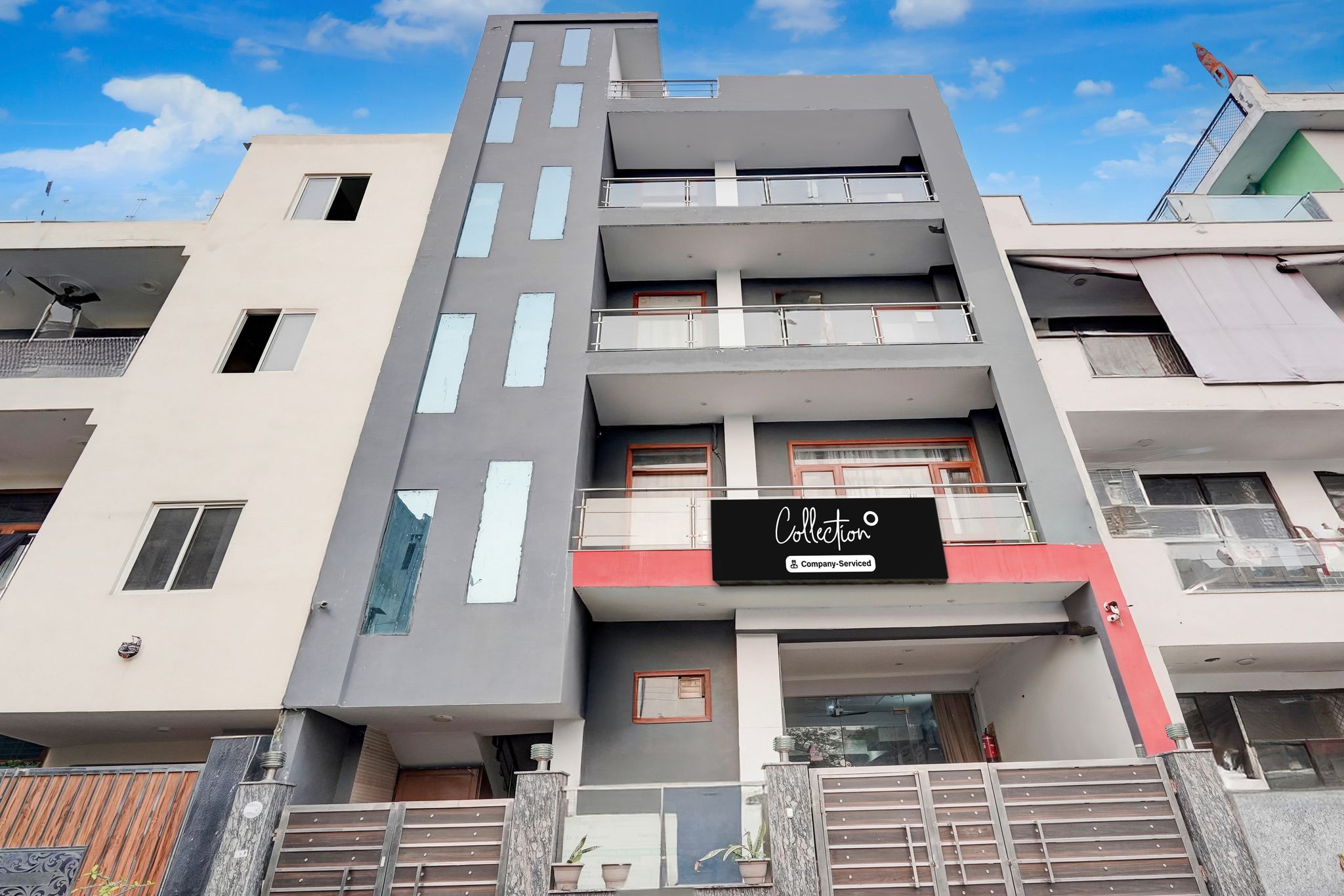 Collection O Sector 20 Noida