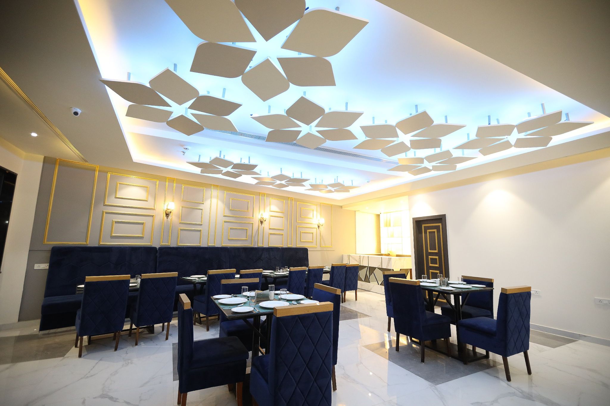 Food & Dining