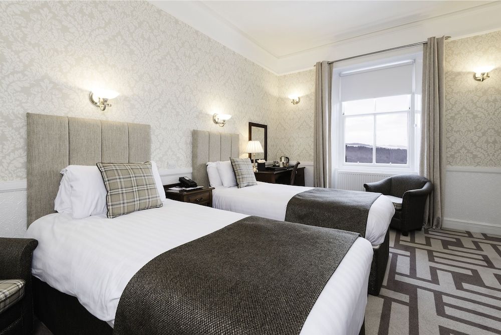Atholl Palace Hotel Twin Room with Valley View 2