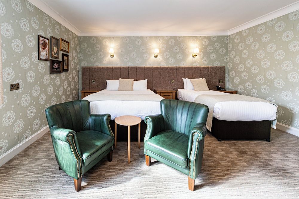 Atholl Palace Hotel Family Room (2 Adults + 1 Child) 6
