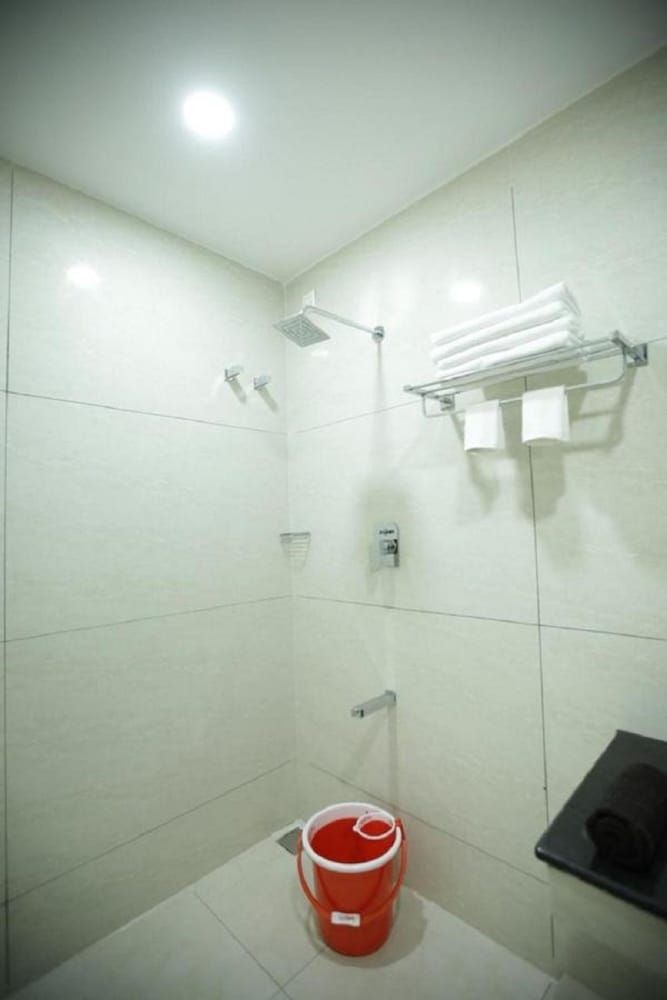 I Residency Deluxe Room 40