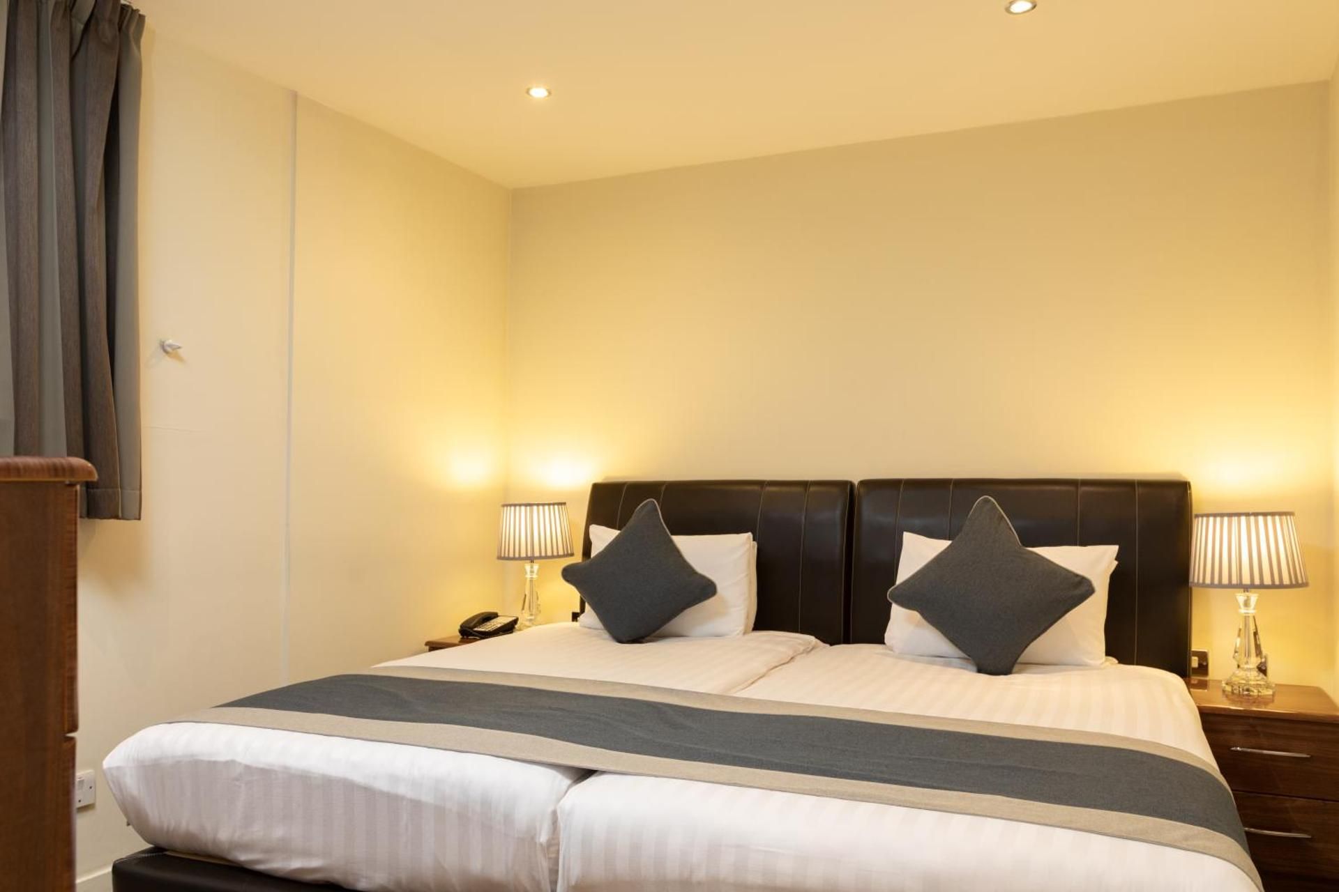 Quad Executive Apartment