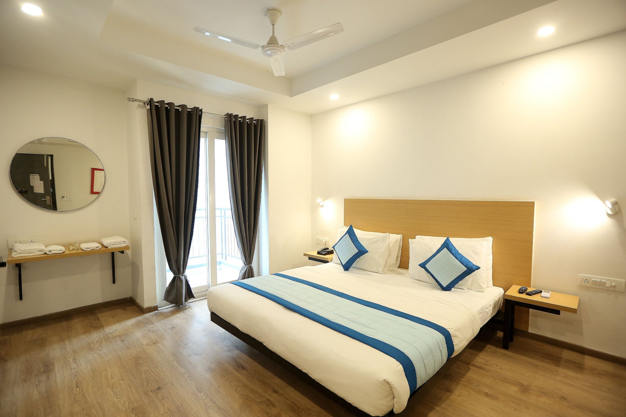 undefined The Roseman Hotel & Suites 7