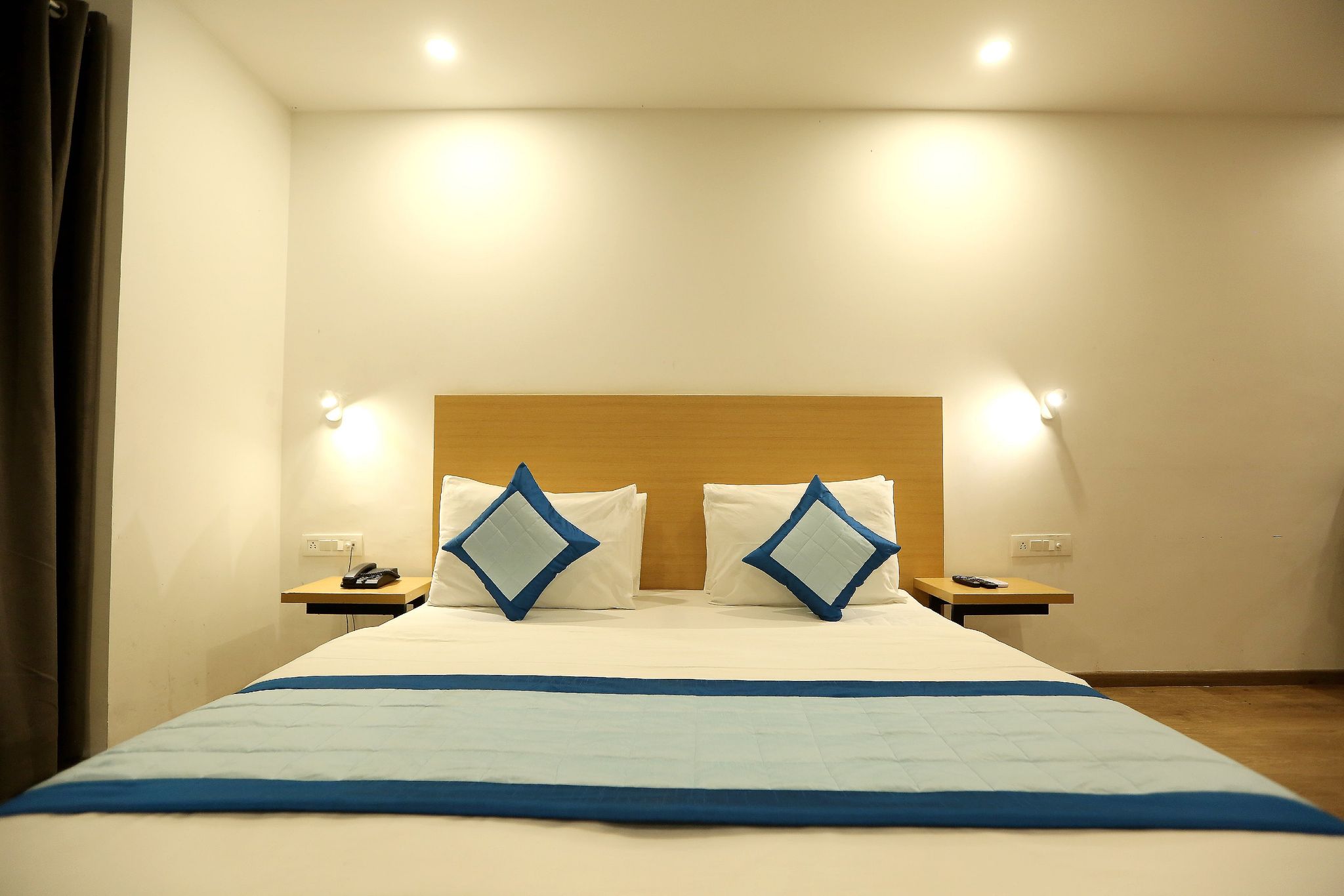 undefined The Roseman Hotel & Suites 6