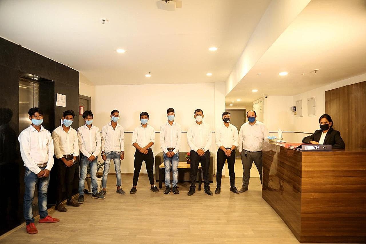 undefined The Roseman Hotel & Suites 10