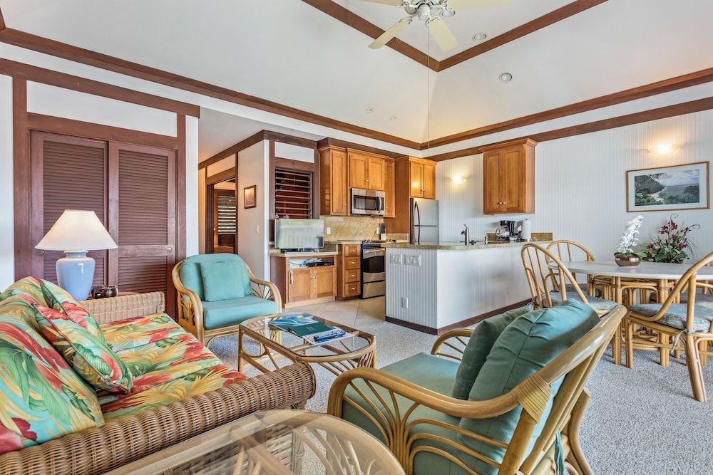 Royal Room, 1 Bedroom, Garden View (Unit 0082, 1 Bath)