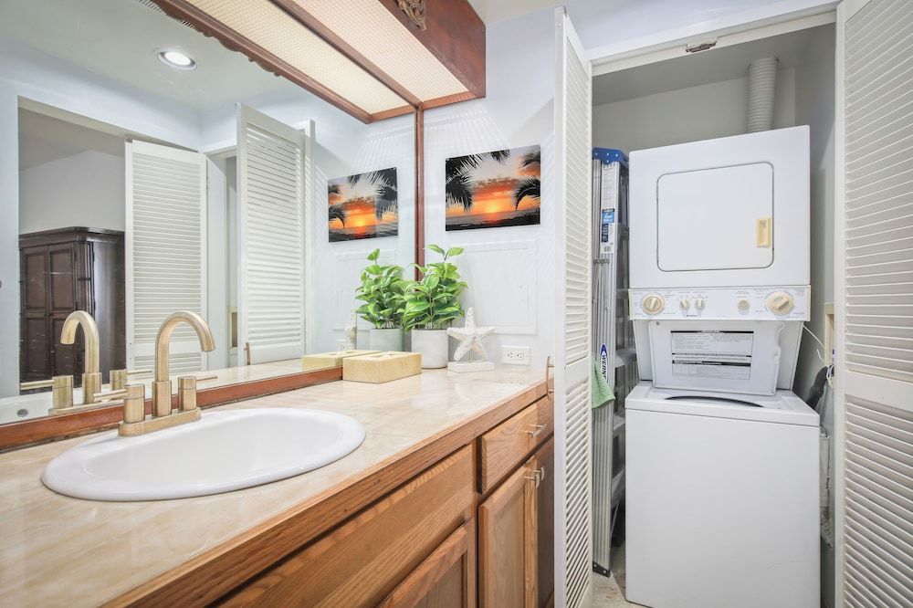 Royal Sea Cliff Kona by OUTRIGGER Room, 1 Bedroom, Garden View (Unit 103 ,1Bath) 4