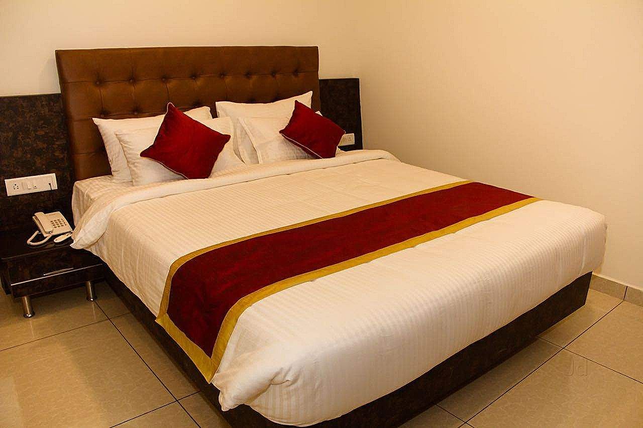 undefined Golden Amulya Rest Wings Near Airport 5