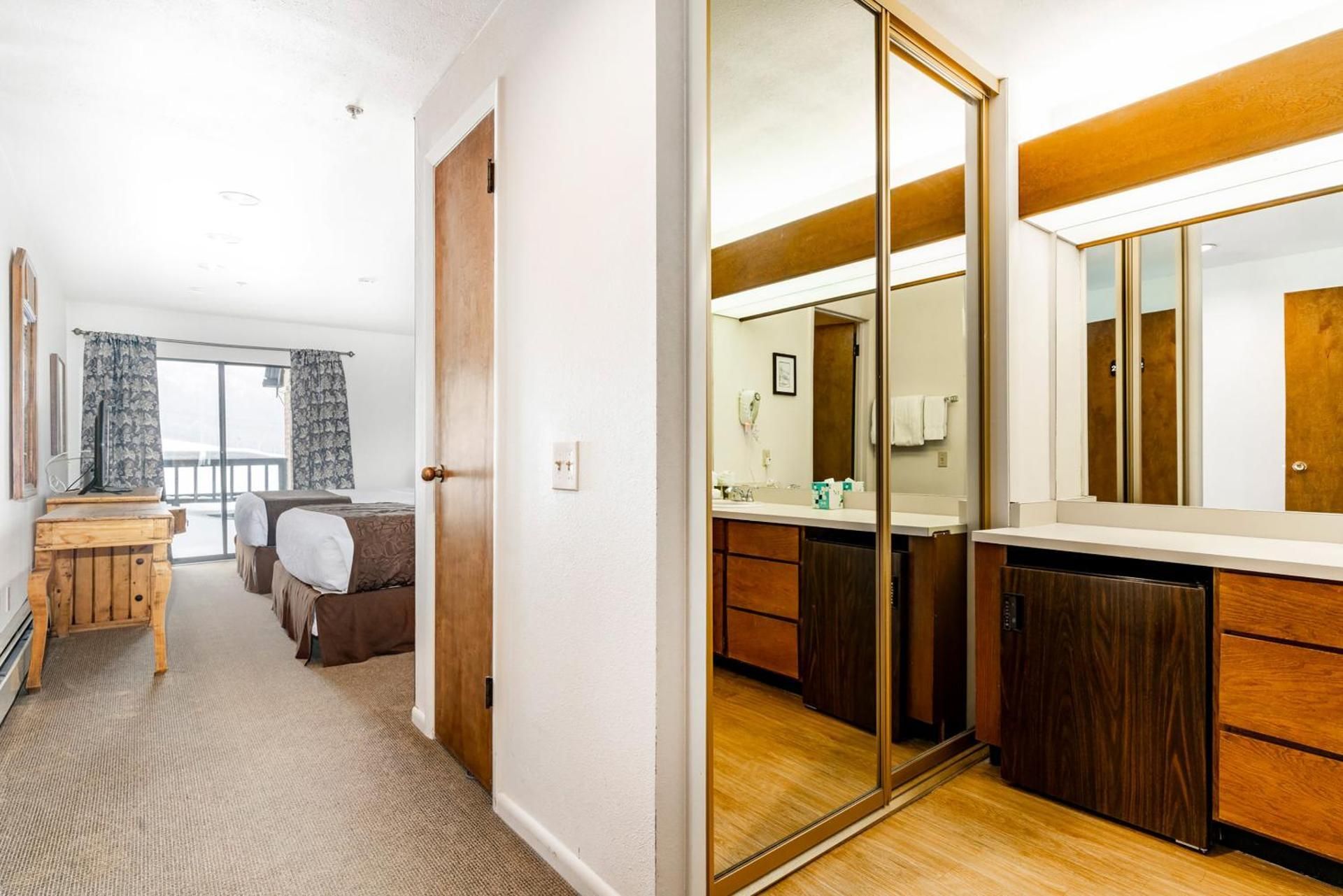 1 Bedroom Condominium #26