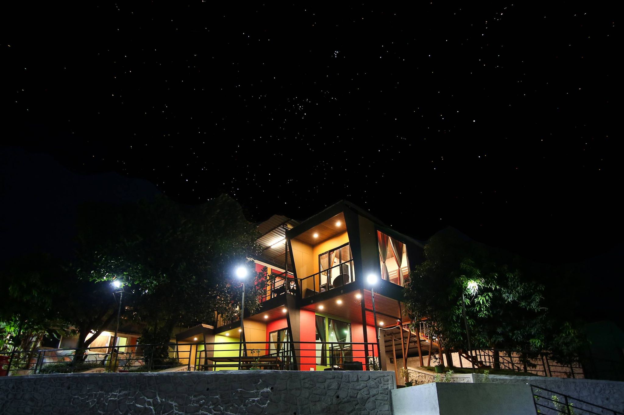 The Bob House Pool Resort and Cafe Pavana Lake