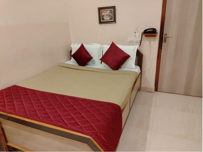 Supreme Deluxe Double AC