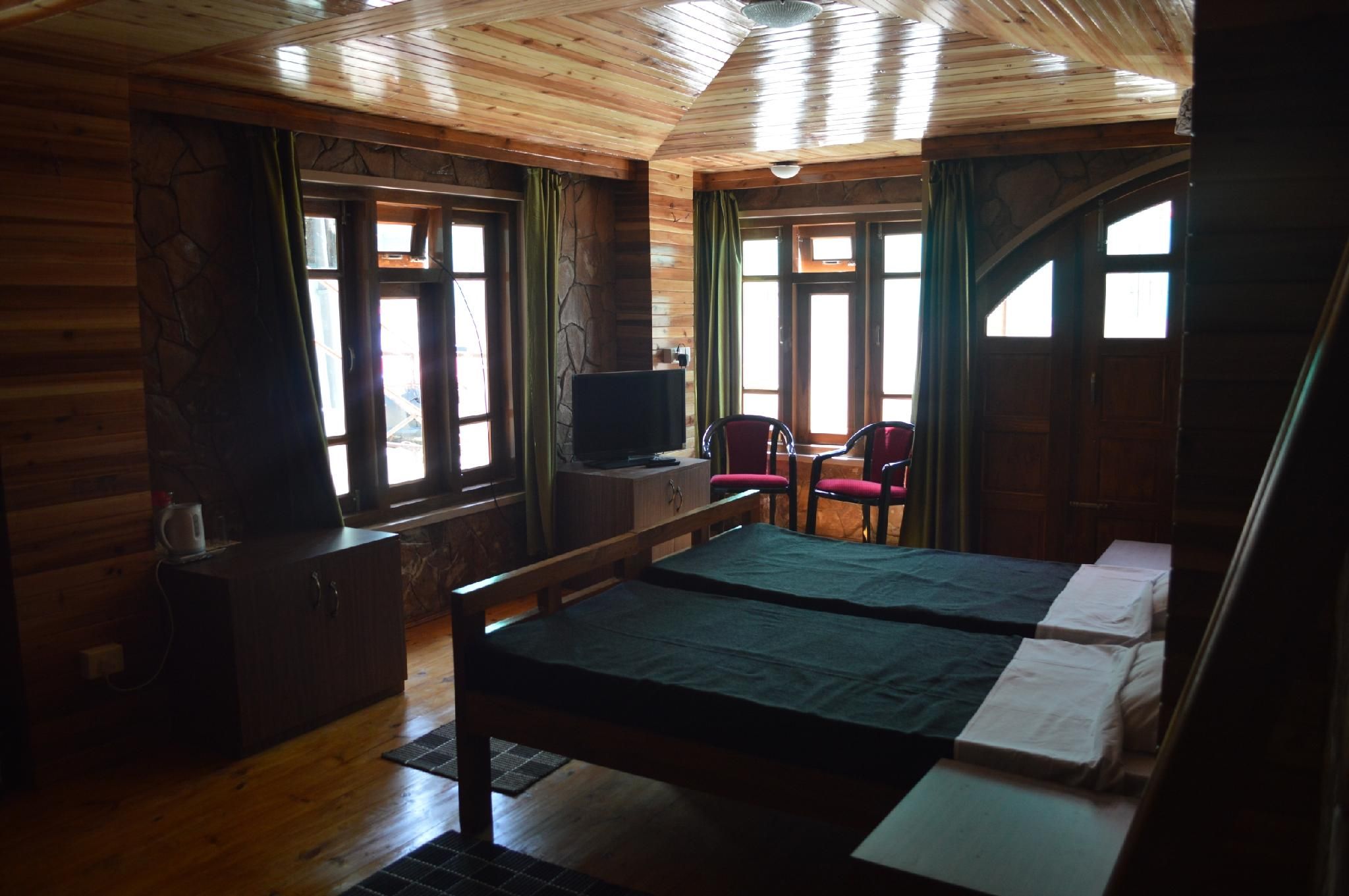 undefined Quinton Enclave 3