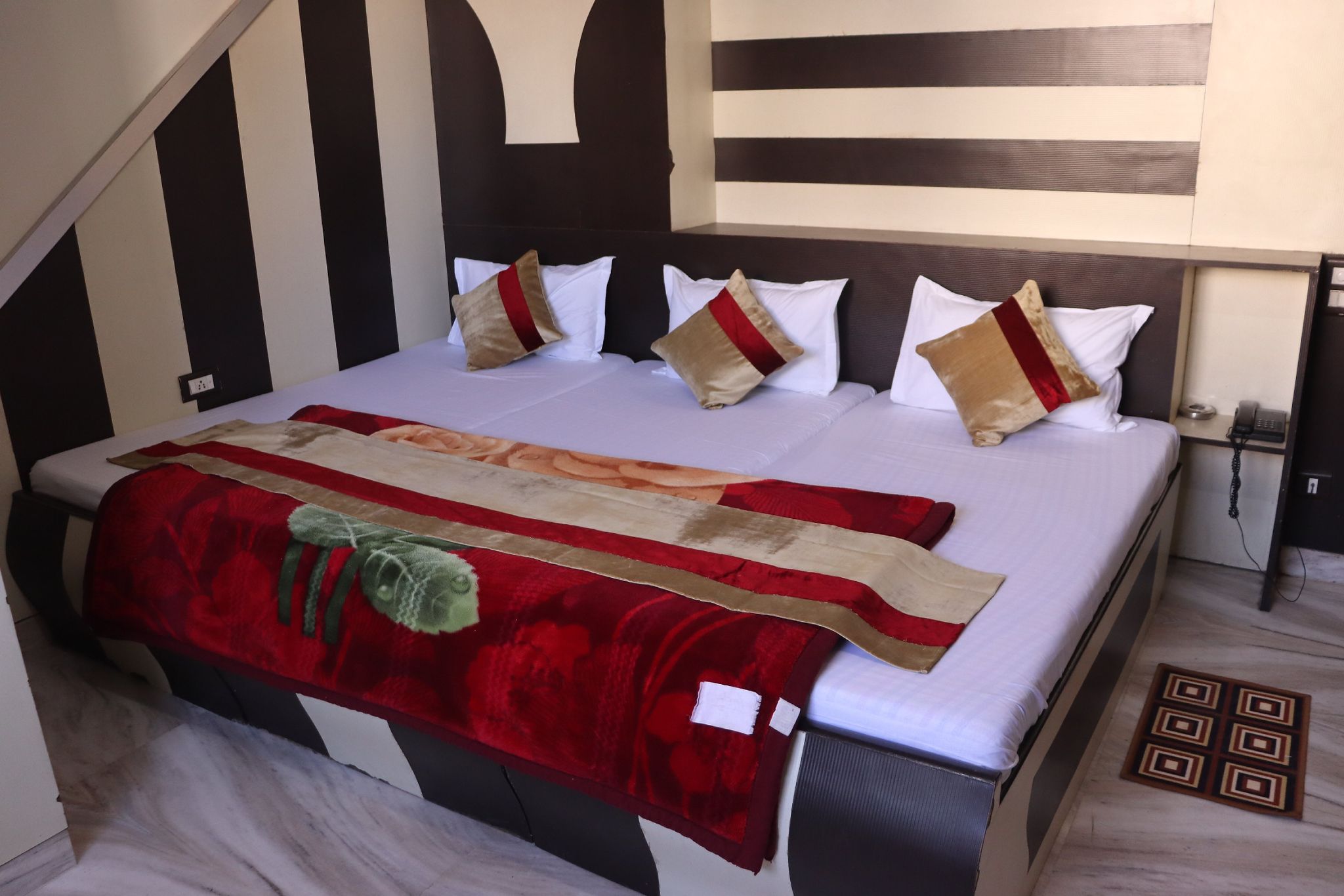 undefined Hotel Gem Plaza 4