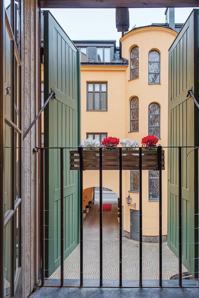 undefined Unique Hotel 7