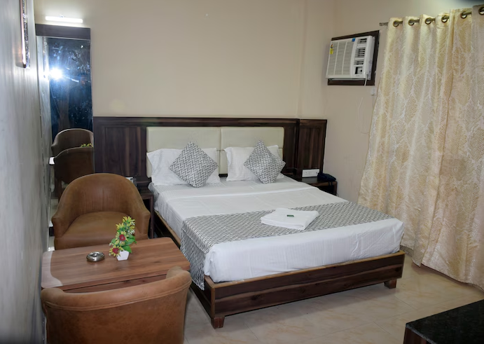 Supreme Room AC with free Wi-FI