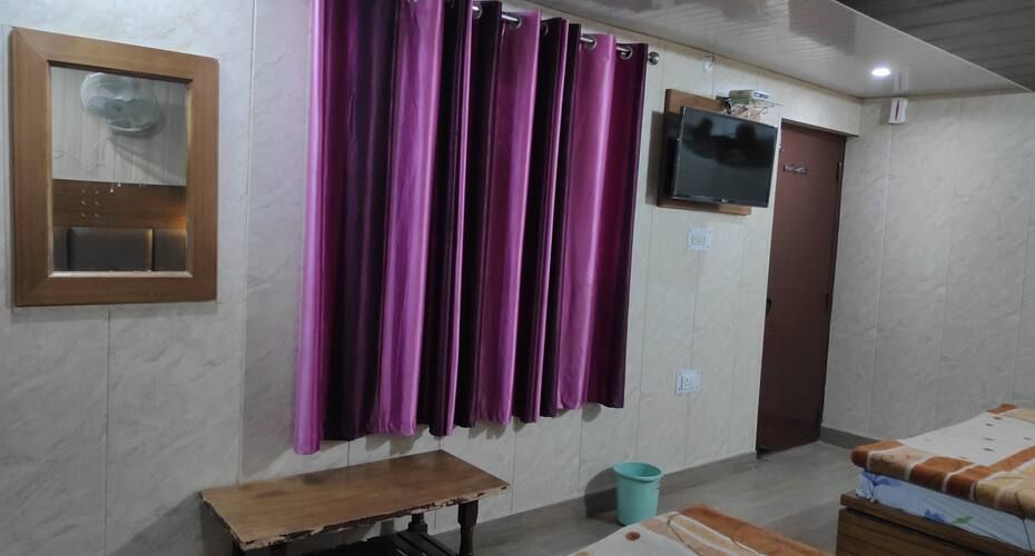 Hotel Brahma Kamal Deluxe Four Bed 3