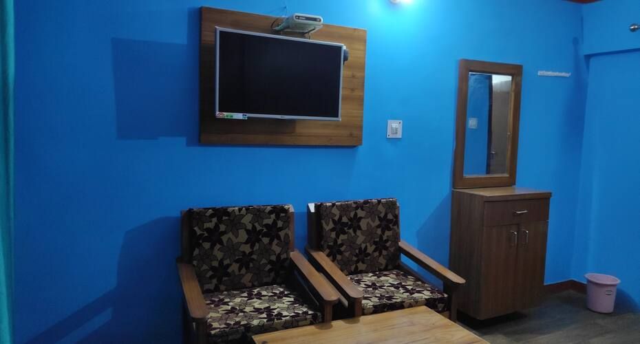 Hotel Brahma Kamal Deluxe Three Bed 5