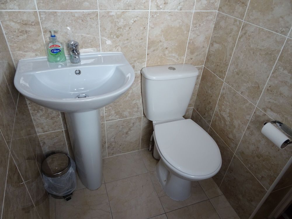 The Gatwick White House Hotel Superior Double Room 12