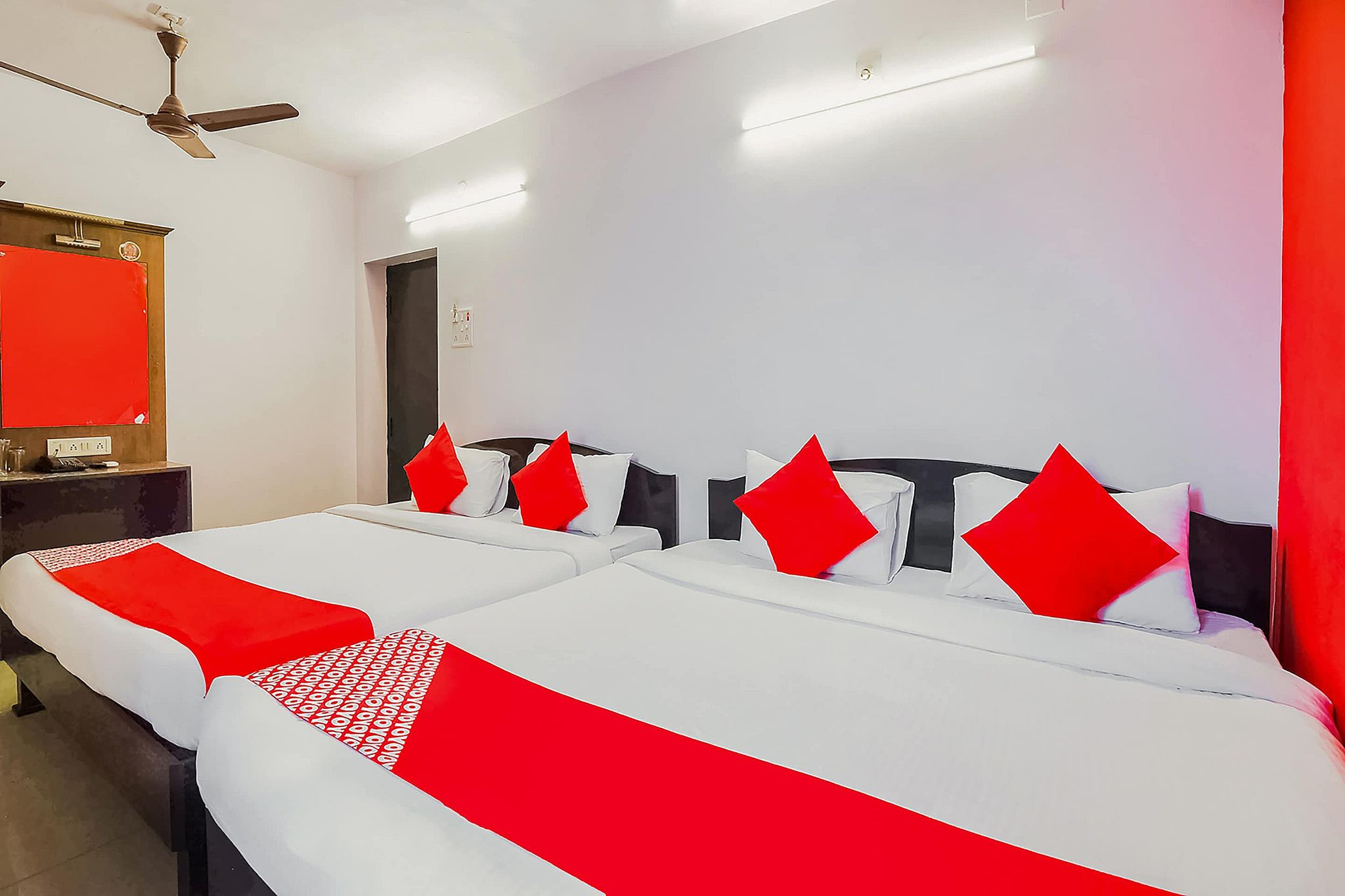 Hotel O Maruthi Gandhi Park Saver Double Room