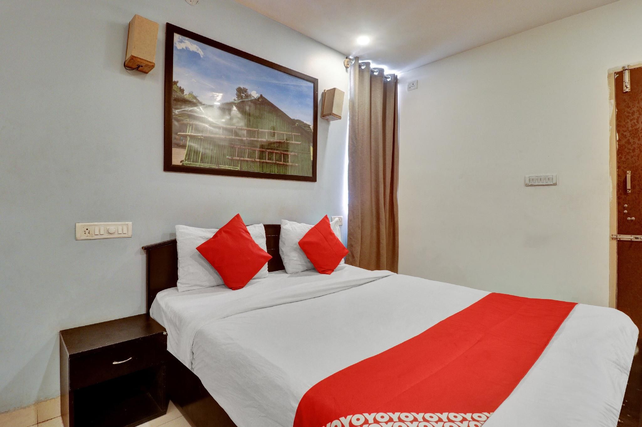 undefined OYO Flagship Hotel Shiva Shakthi Inn 9